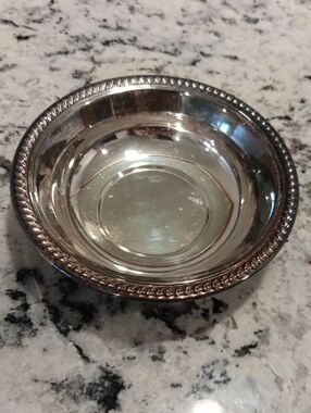 Classic Vintage F.B. Rogers 6.5 In. silverplate Bowl